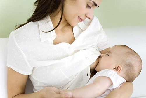Tác dụng của sữa non đối với trẻ sơ sinh